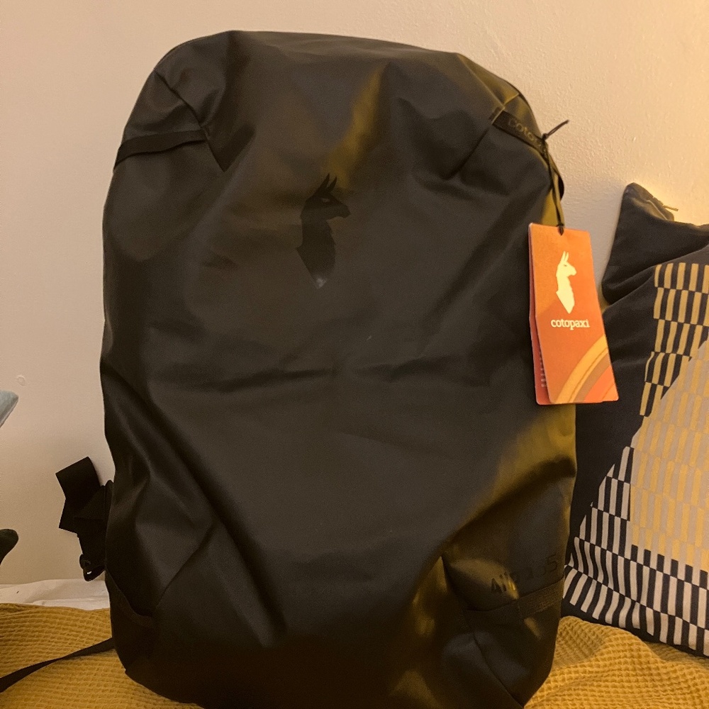 Cotopaxi Allpa 35L Travel Pack in Black (Original)